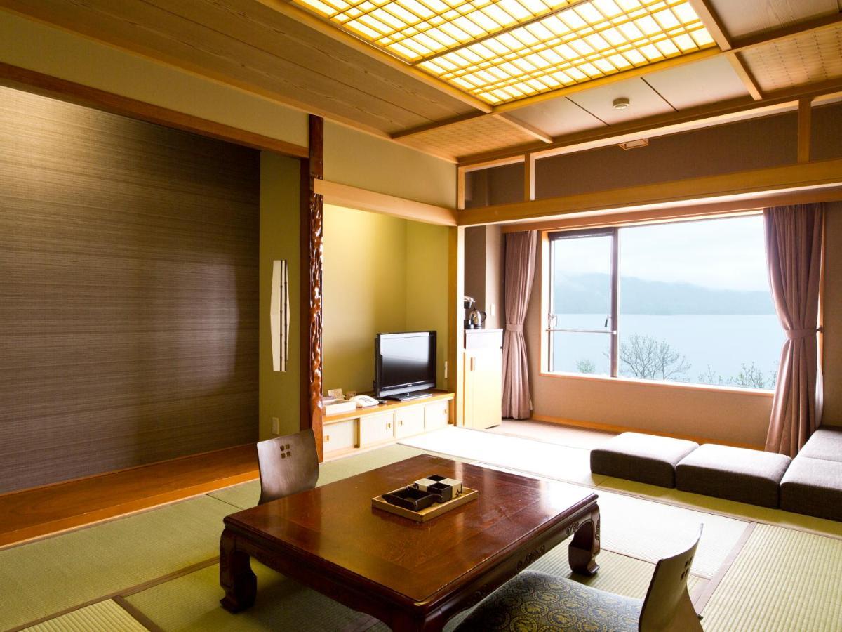 Lake Akan Tsuruga Wings Akankohan Bagian luar foto